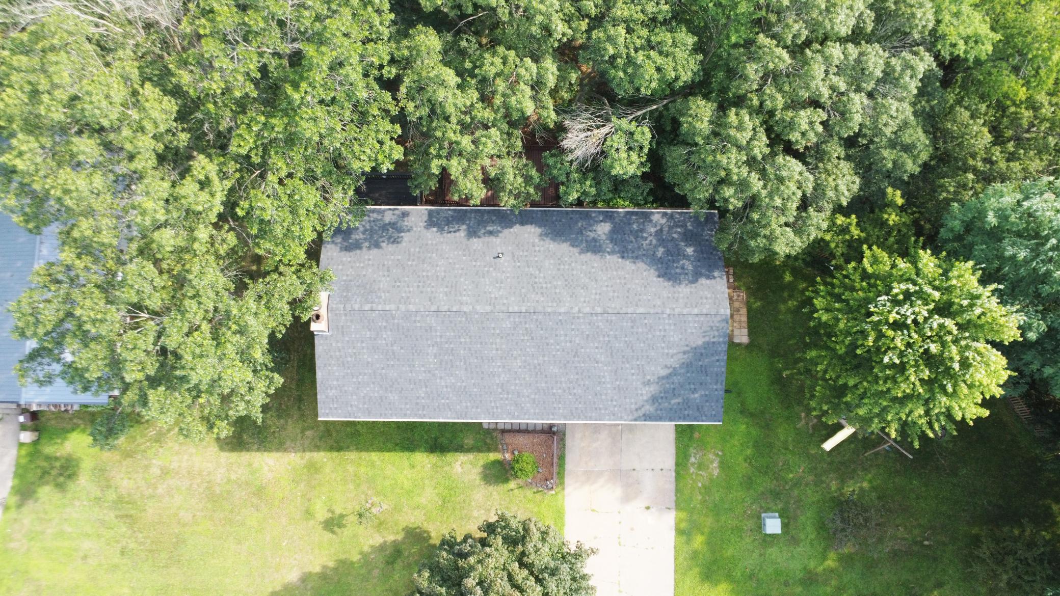 911 Radcliffe Avenue Altoona, WI 54720 - Photo 3 of 43