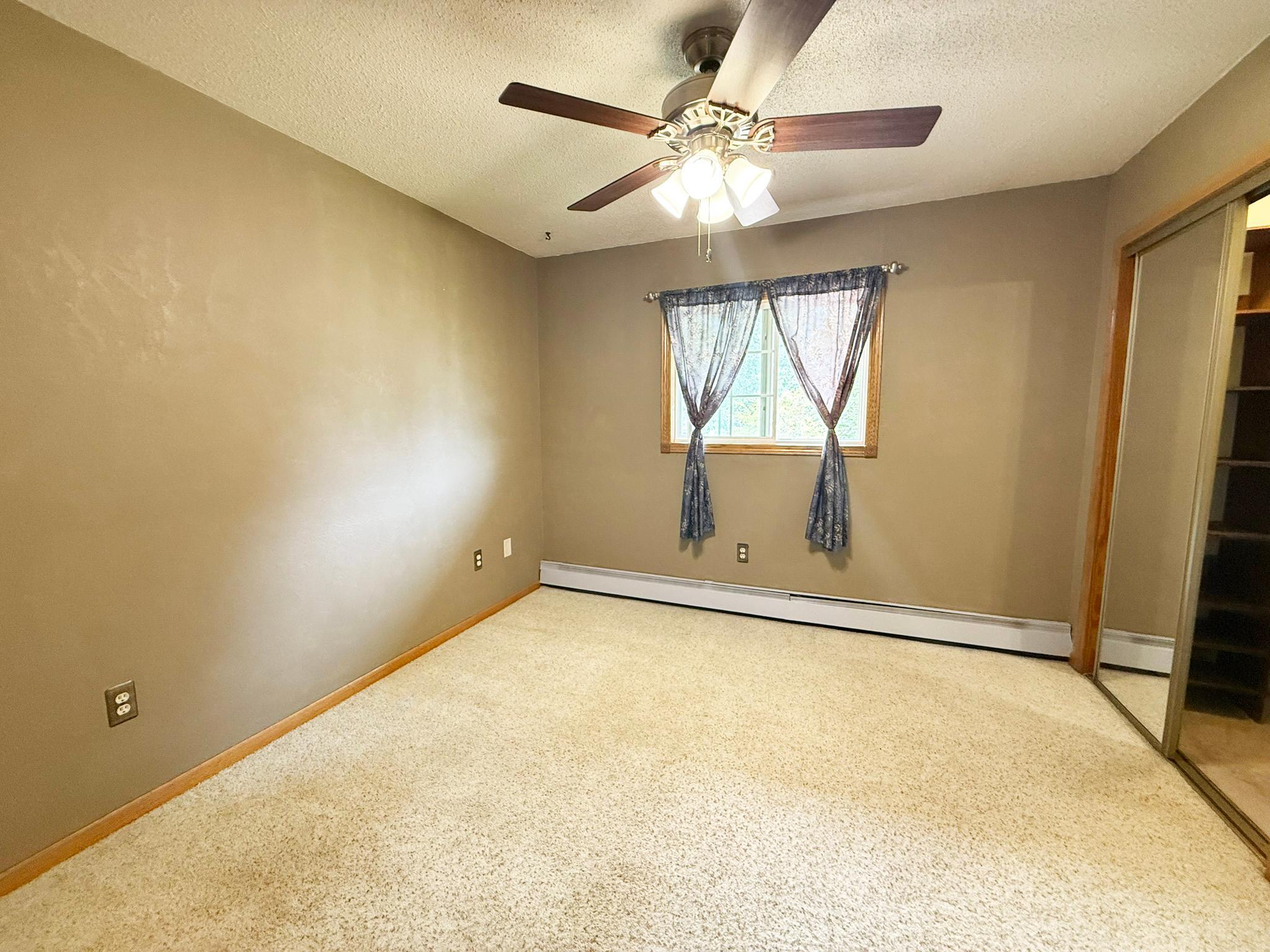 911 Radcliffe Avenue Altoona, WI 54720 - Photo 37 of 43