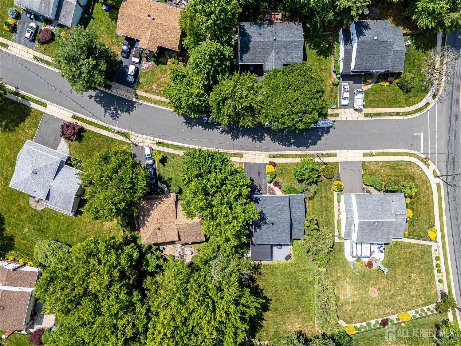 2 Eagle Road Edison, NJ 08820 - Photo 6 of 52