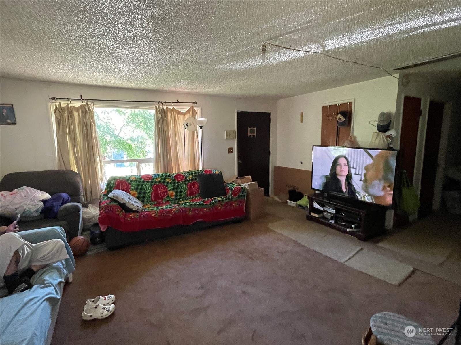 4210 South Myrtle Street Seattle, WA 98118 - Photo 4 of 8