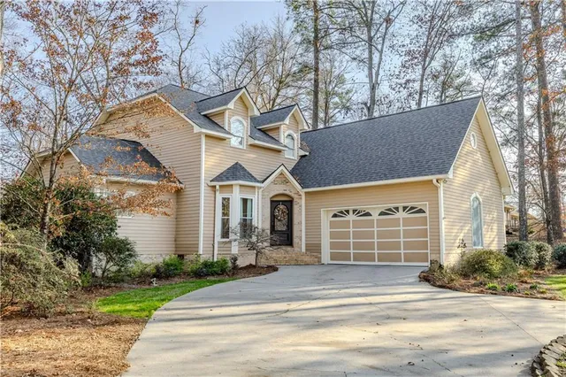 $425,000 | 215 Rollingwood Drive, Rome, GA 30165