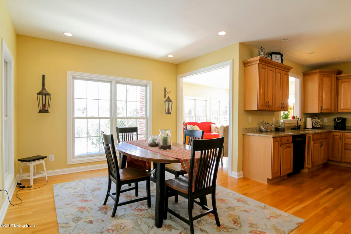 2903 Doe Ridge Court Prospect, KY 40059 - Photo 9 of 49 A Large family space open to the kitchen makes everyday meal-time a breeze.