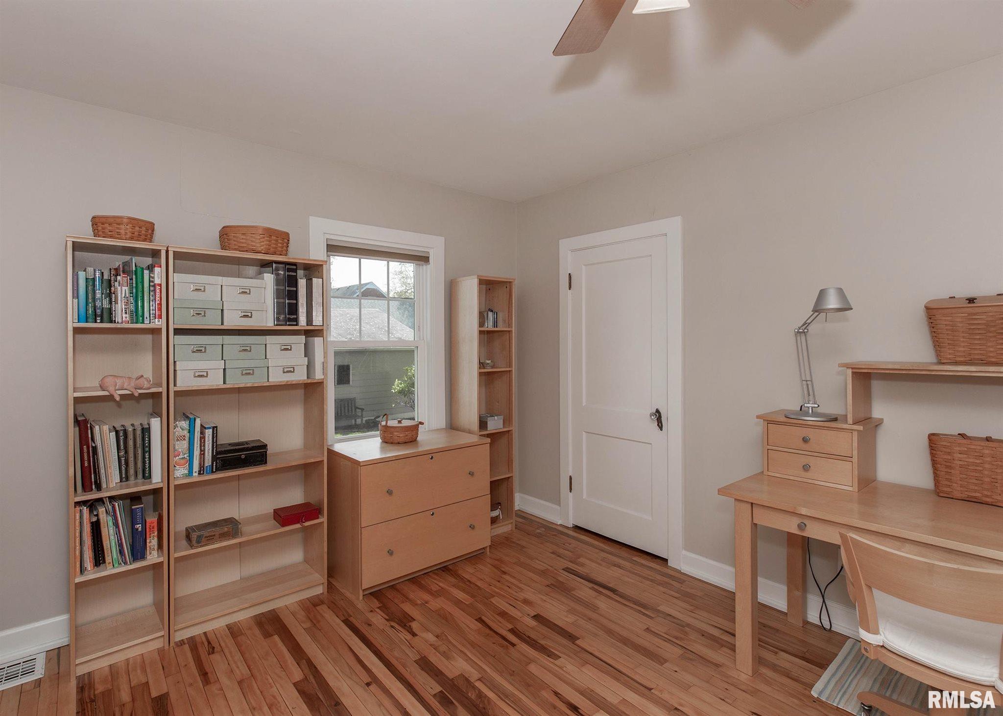 3415 Middle Road Davenport, IA 52803 - Photo 12 of 24 Gallery Image 12