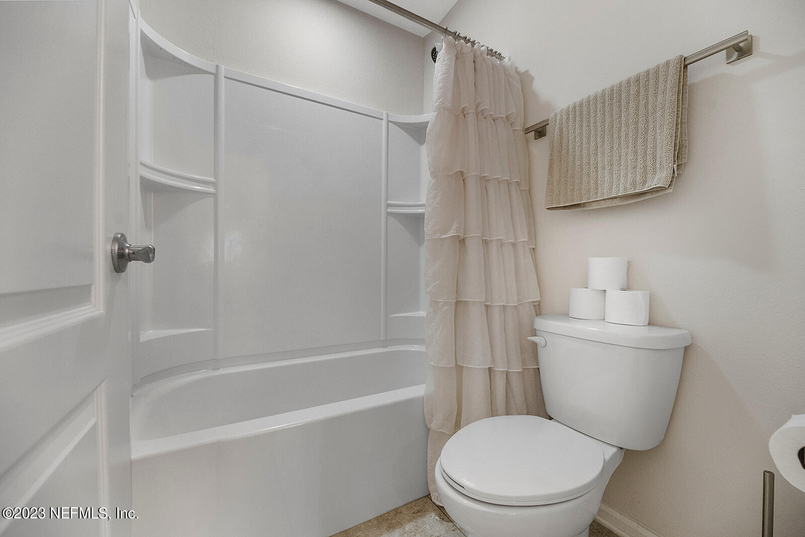 6732 Azalea Park Road Jacksonville, FL 32259 - Photo 40 of 57 Upstairs Bathroom