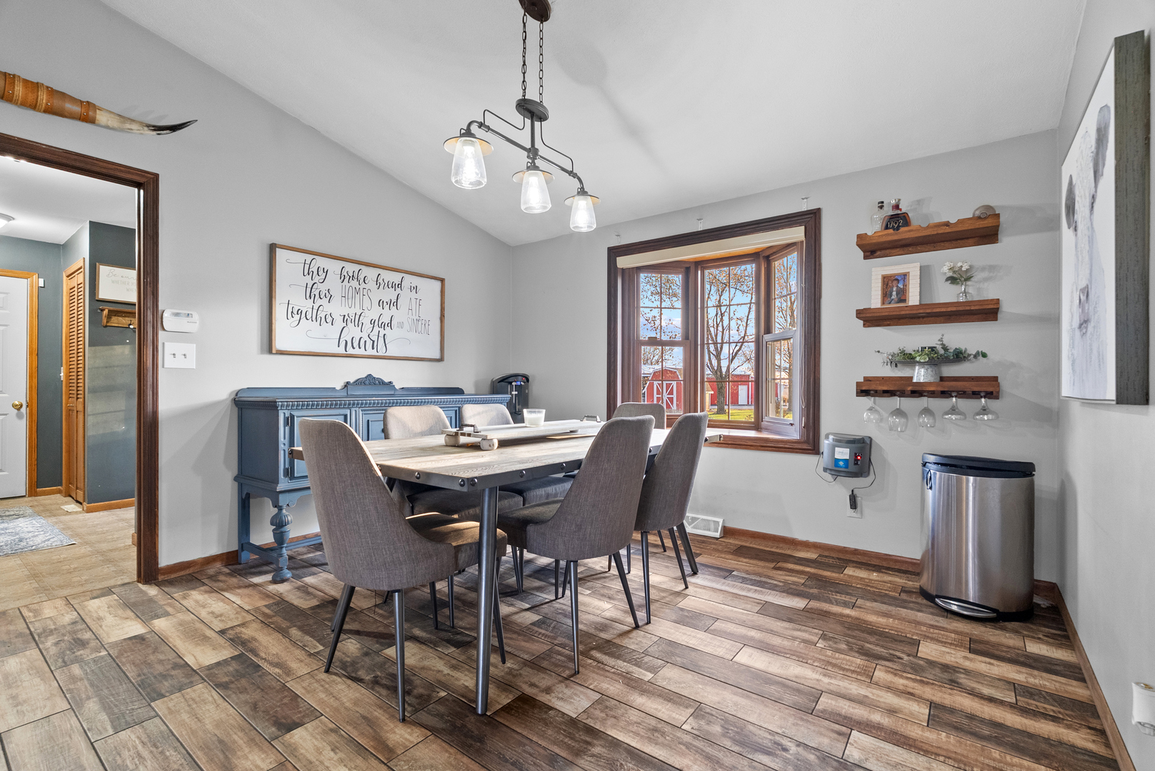 27440 Highway 52 Manhattan, IL 60442 - Photo 29 of 50 a view of a dining room with furniture window and wooden floor
