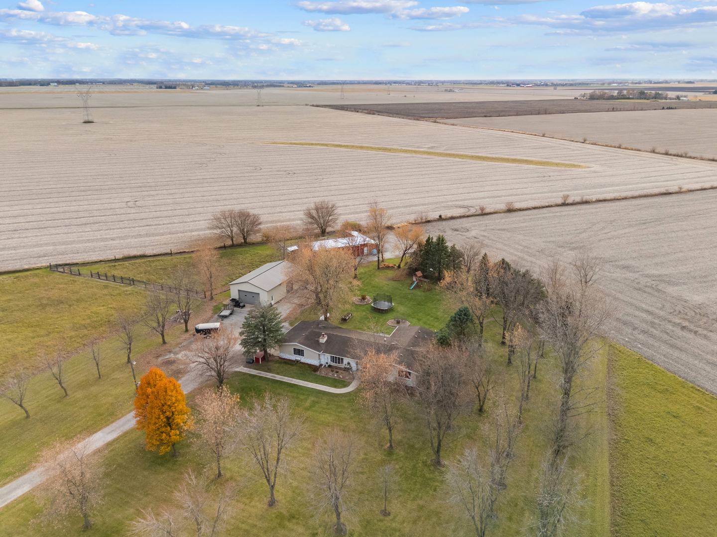 27440 Highway 52 Manhattan, IL 60442 - Photo 6 of 50 a view of a ocean view