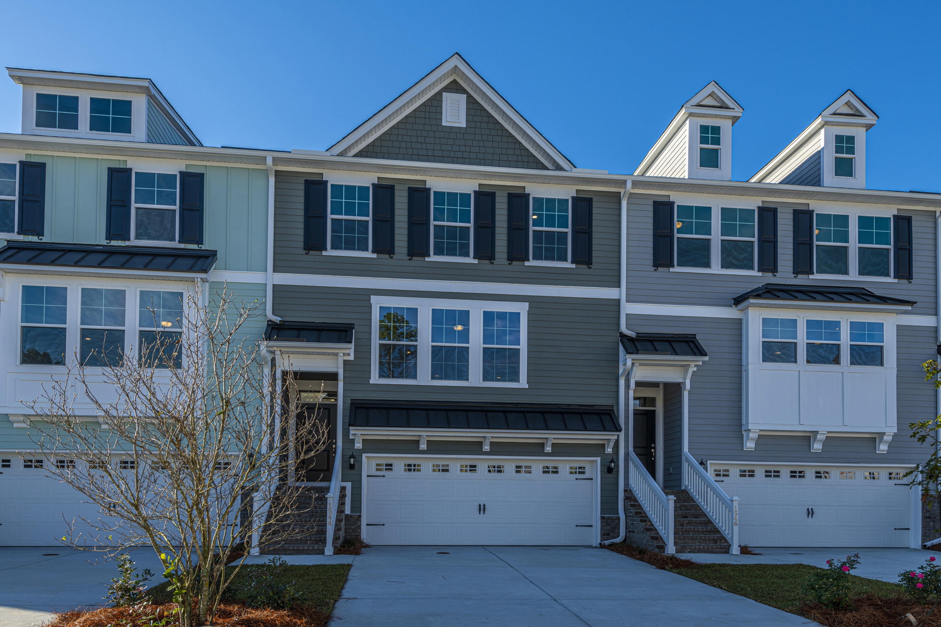1544 Moss Spring Road Mount Pleasant, SC 29466 - Photo 2 of 49 DSC_7286