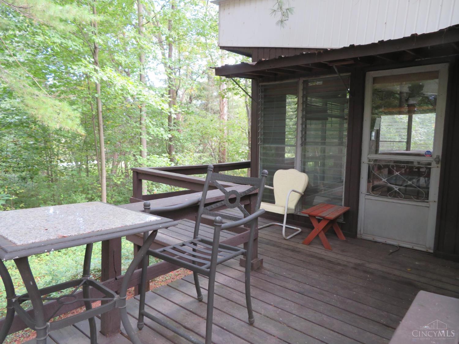 6051 Blue Ribbon Road Hillsboro, OH 45133 - Photo 8 of 47 Gallery Image 8
