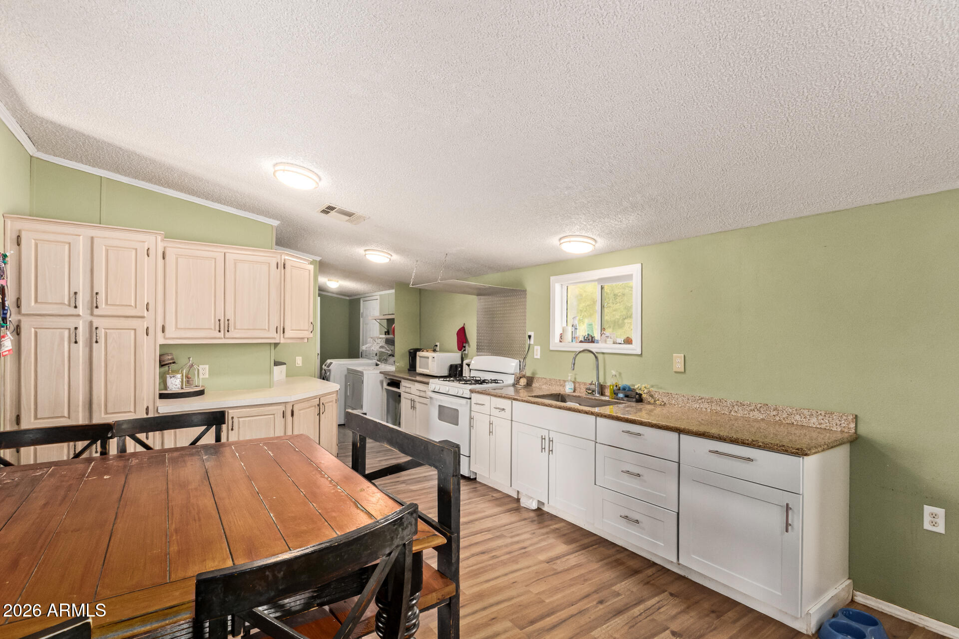 20640 West Carver Road Buckeye, AZ 85326 - Photo 15 of 29 15 - Carver