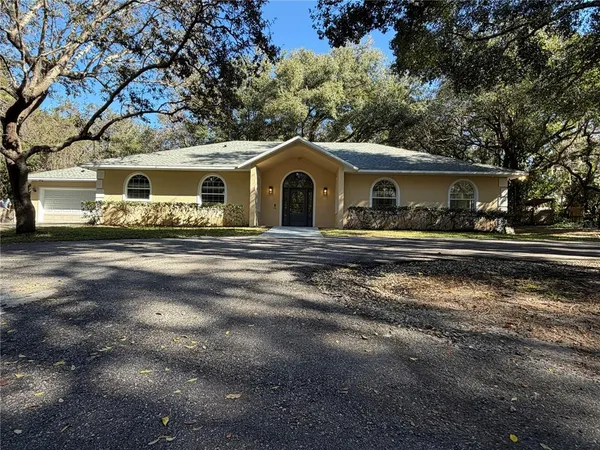 $3,000 | 301 North Hiawassee Road, Orlando, FL 32835