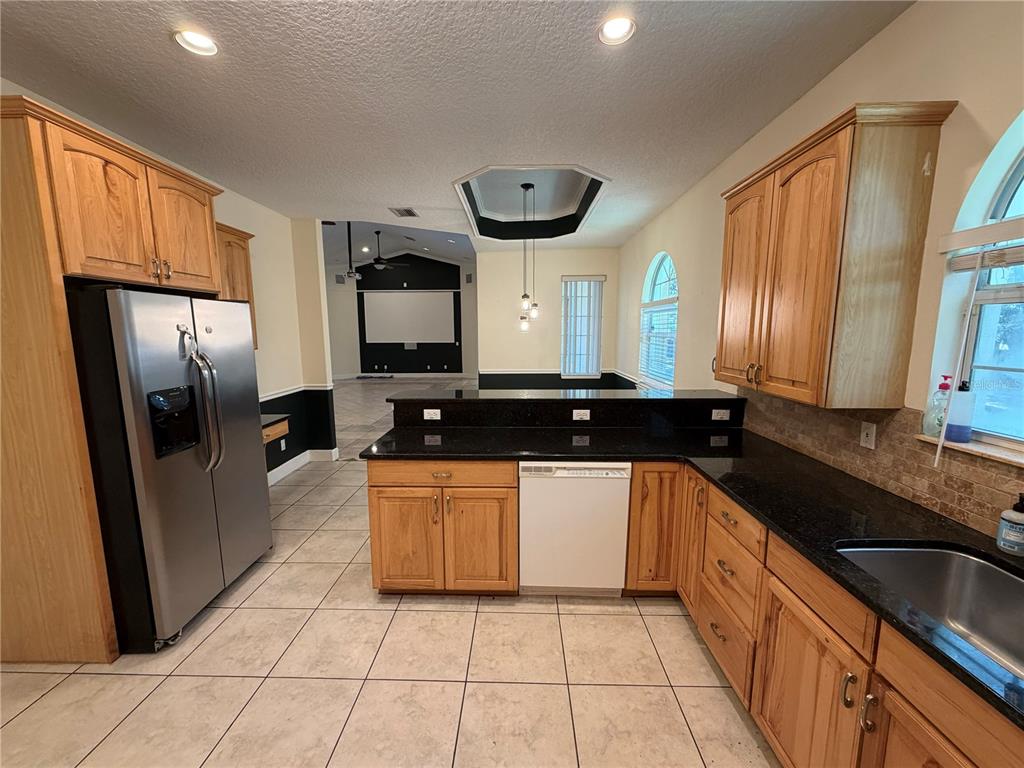 301 North Hiawassee Road Orlando, FL 32835 - Photo 4 of 21