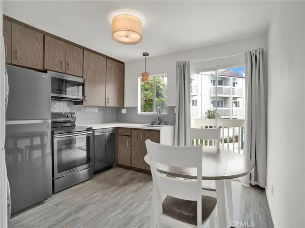 $449,000 | 209 South Ventura Road, Unit 31, Port Hueneme, CA 93041