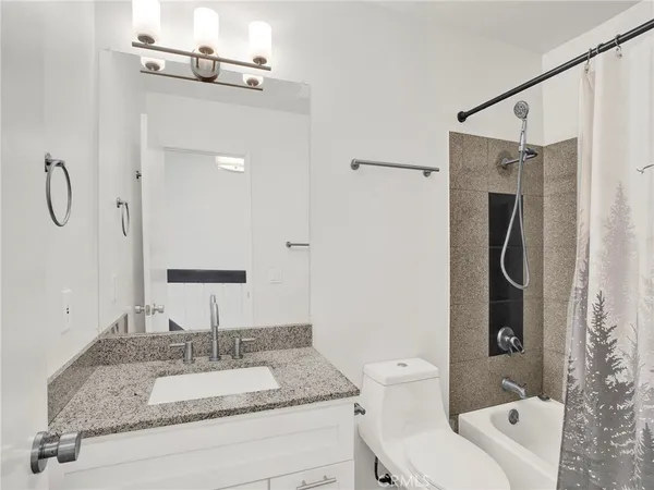 $449,000 | 209 South Ventura Road, Unit 31, Port Hueneme, CA 93041