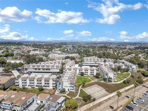 $449,000 | 209 South Ventura Road, Unit 31, Port Hueneme, CA 93041