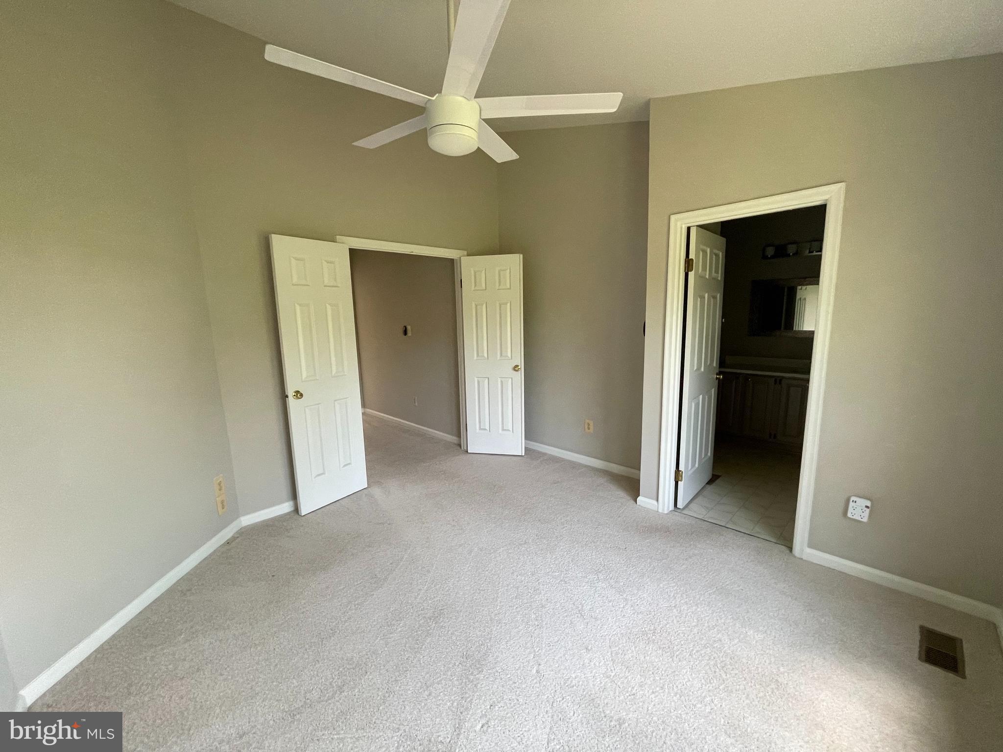 21924 Greentree Terrace Sterling, VA 20164 - Photo 21 of 29 an empty room with a bathroom
