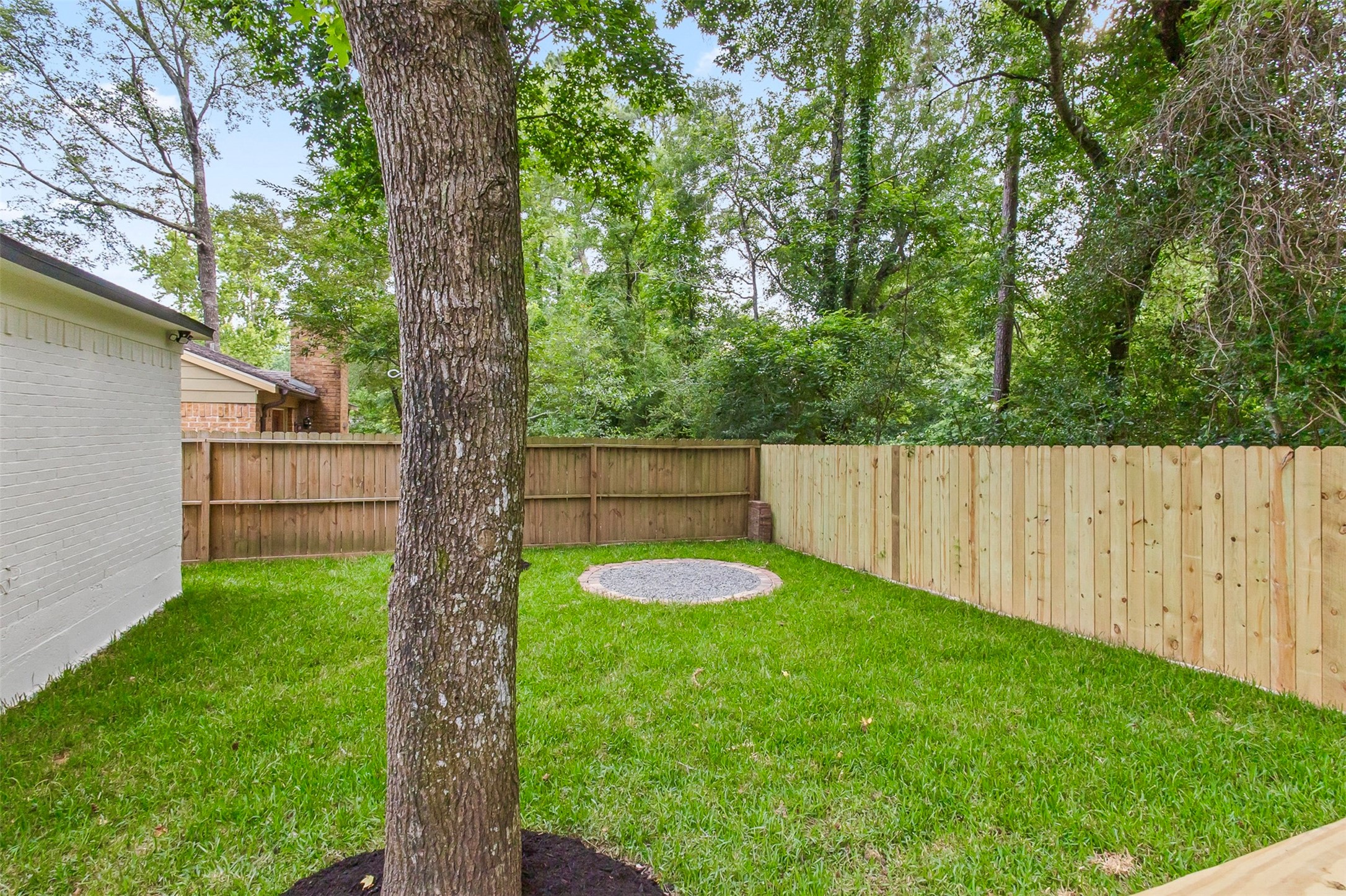 21 North Wavy Oak Circle Spring, TX 77381 - Photo 33 of 35