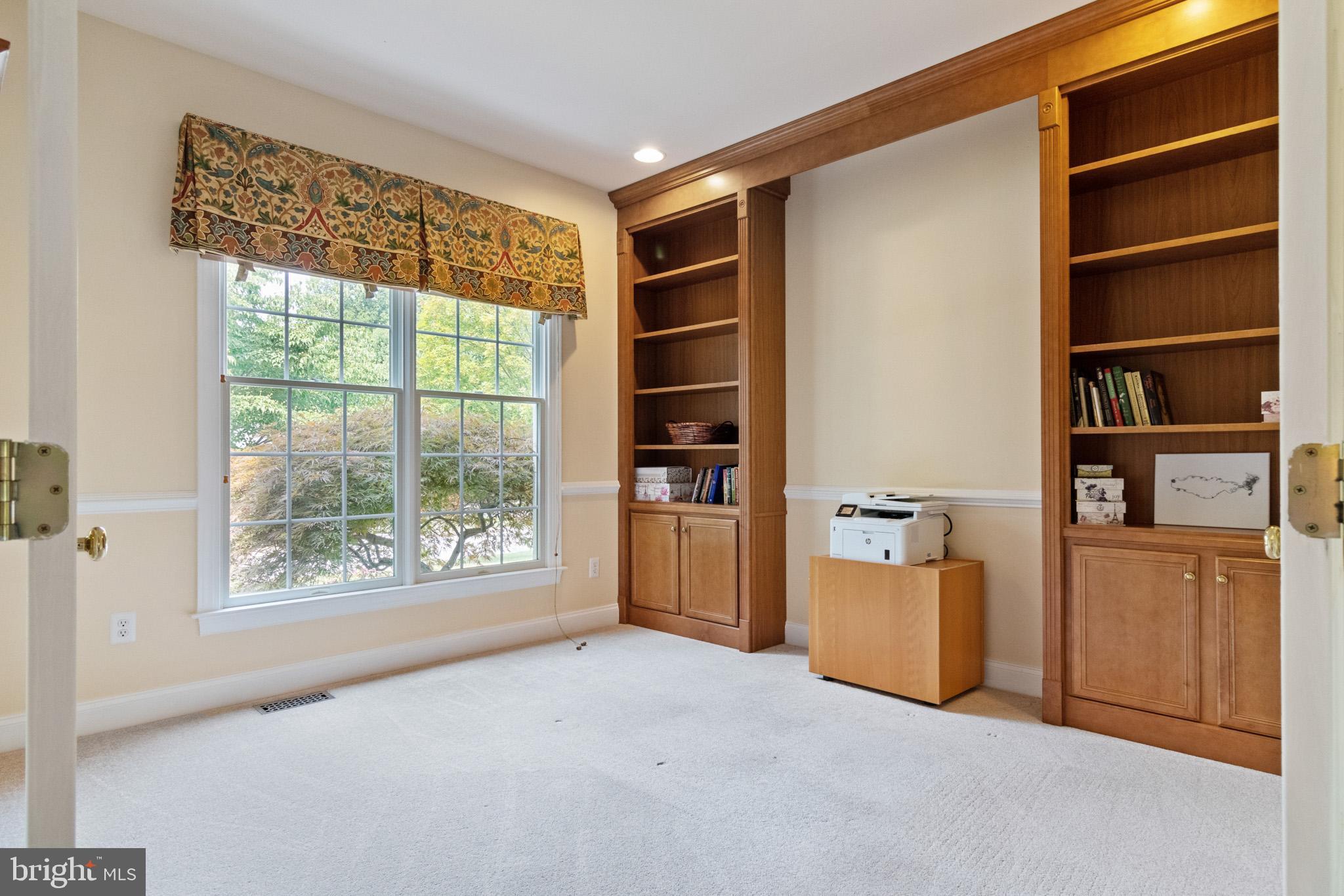 471 Springview Lane Phoenixville, PA 19460 - Photo 20 of 54 Gallery Image 20