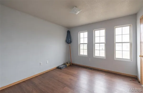 $200,000 | 613 Joyner Lane, Mountain View, MO 65548