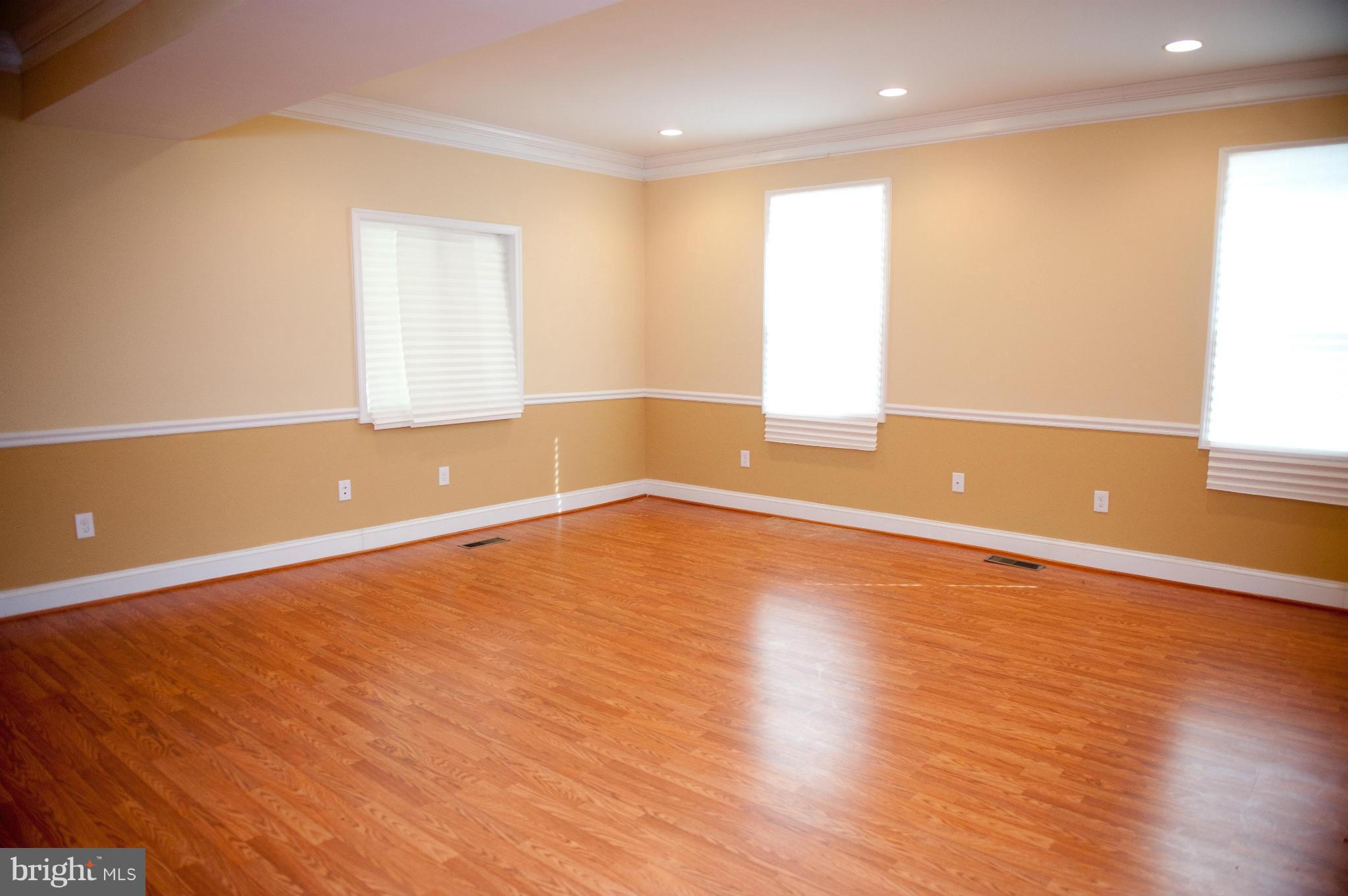 1910 Cedric Road Baltimore, MD 21216 - Photo 12 of 24 Family Room