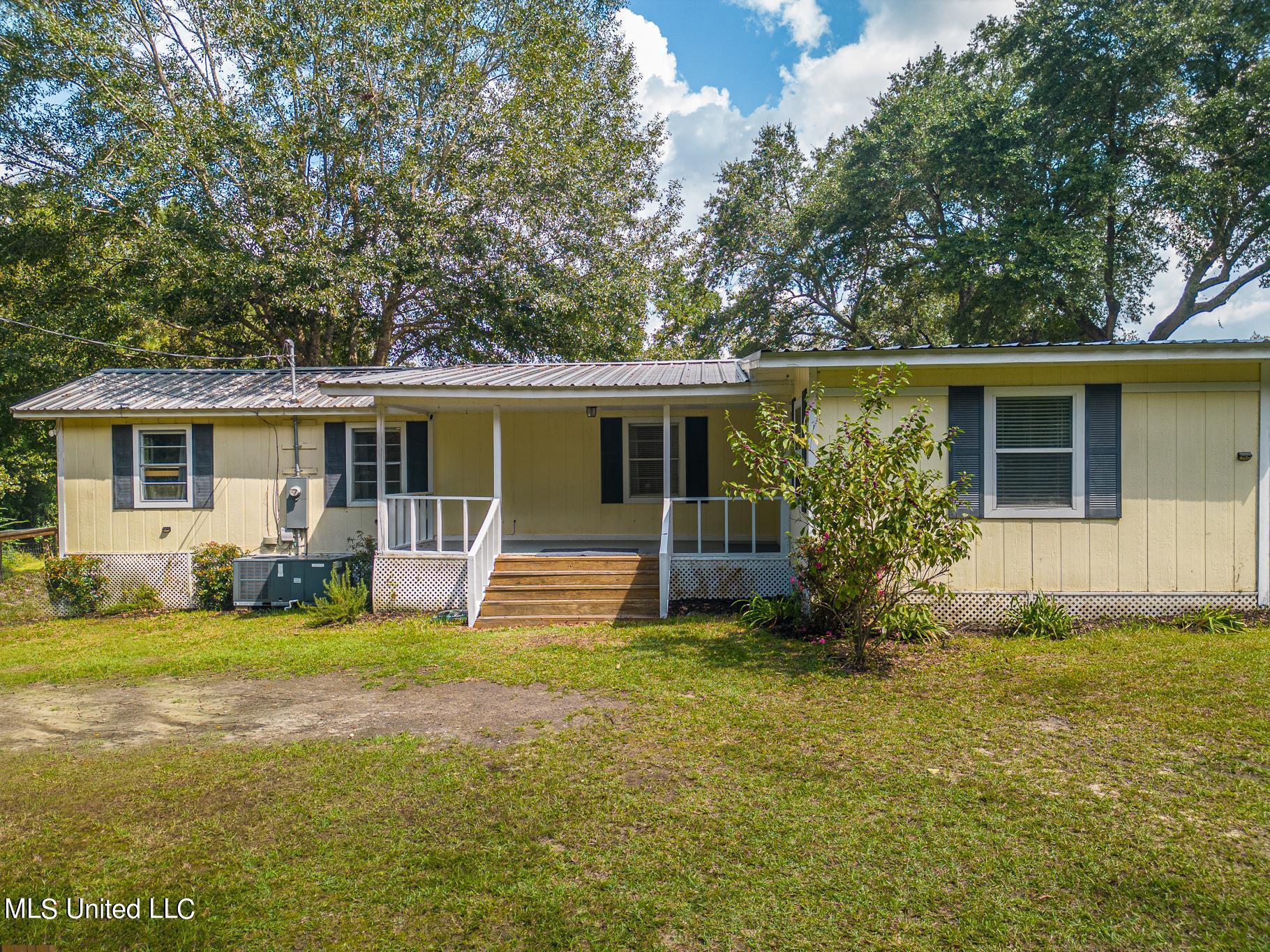 13148 Vidalia Road Pass Christian, MS 39571 - Photo 1 of 26 Vidalia-53