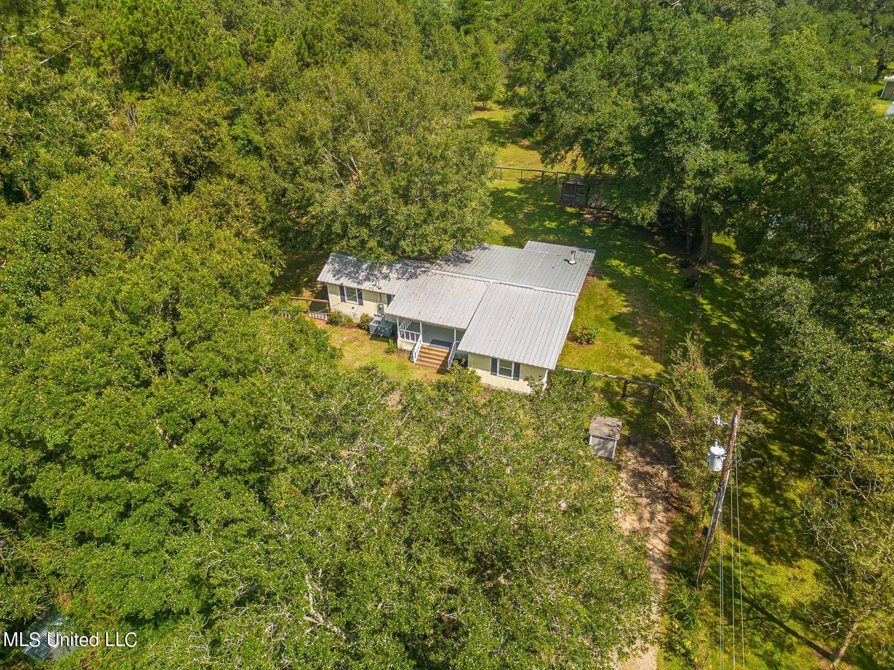 13148 Vidalia Road Pass Christian, MS 39571 - Photo 23 of 26 Vidalia-50