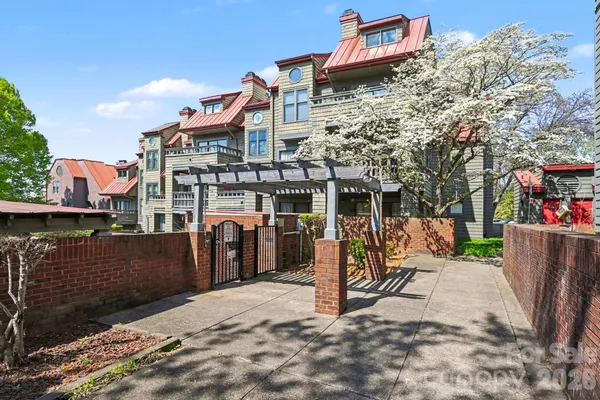 $260,000 | 9041-j M J M Keynes Drive, Unit 1, Charlotte, NC 28262