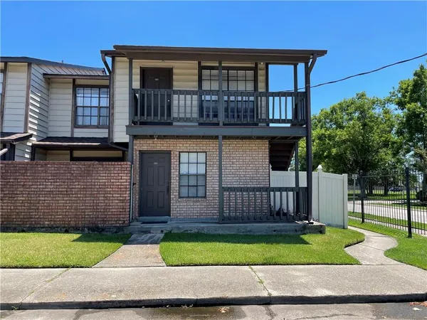 $1,400 | 2948 Manhattan Boulevard, Unit 213, Harvey, LA 70058