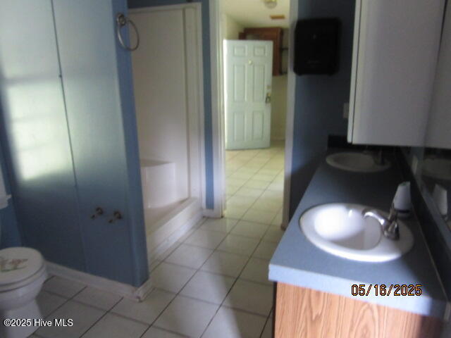 371 Eneas Lanier Road Chinquapin, NC 28521 - Photo 7 of 10 Master Bath