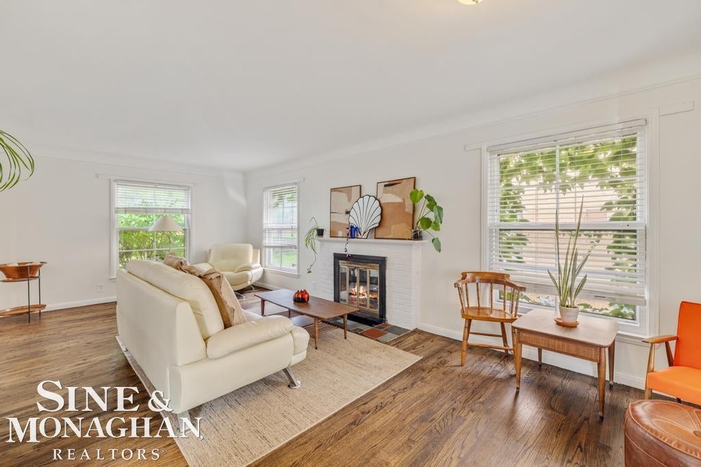 454 Alter Road Detroit, MI 48215 - Photo 5 of 31 Gallery Image 5