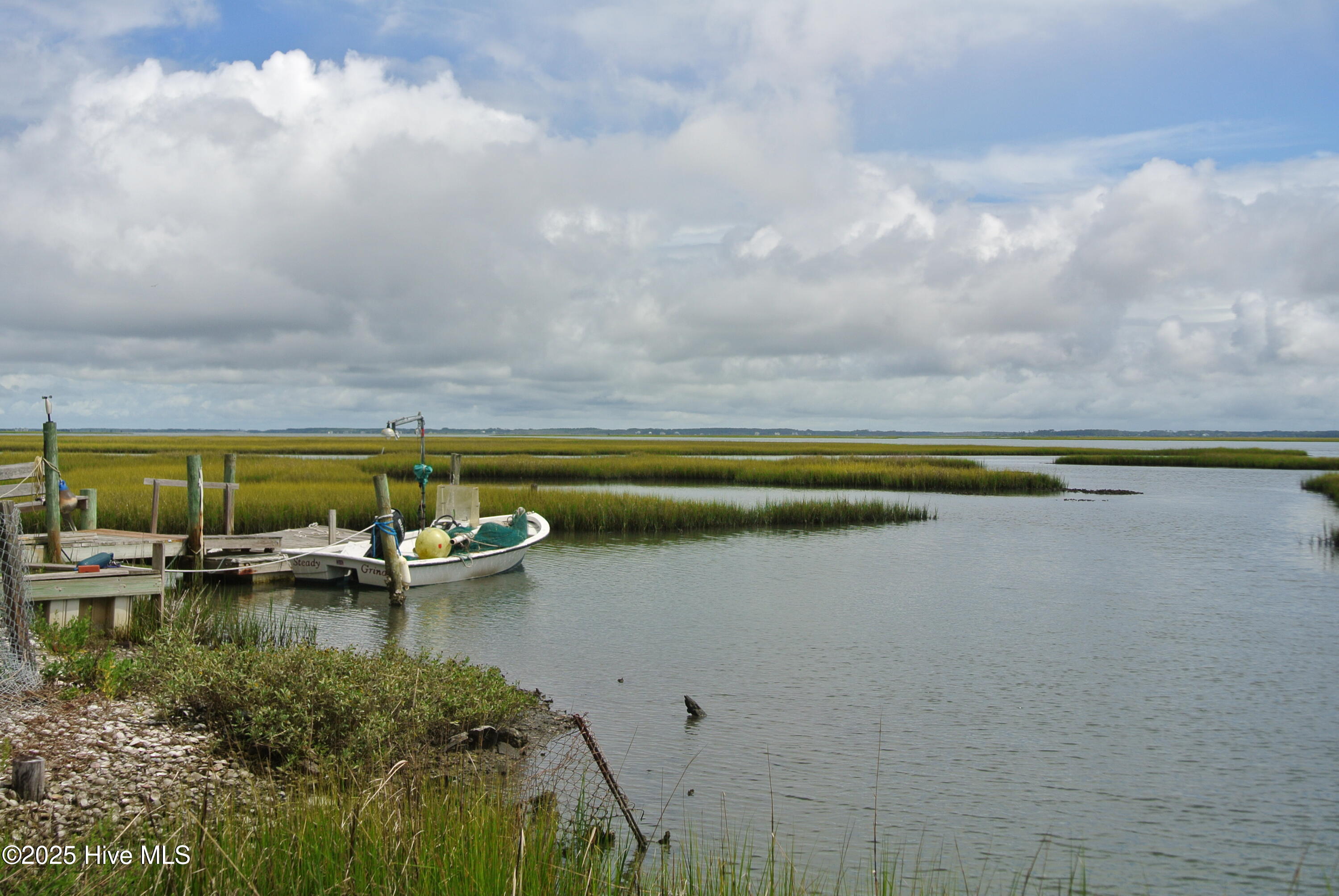 107 Lennoxville Point Road Beaufort, NC 28516 - Photo 18 of 47 DSC_7725
