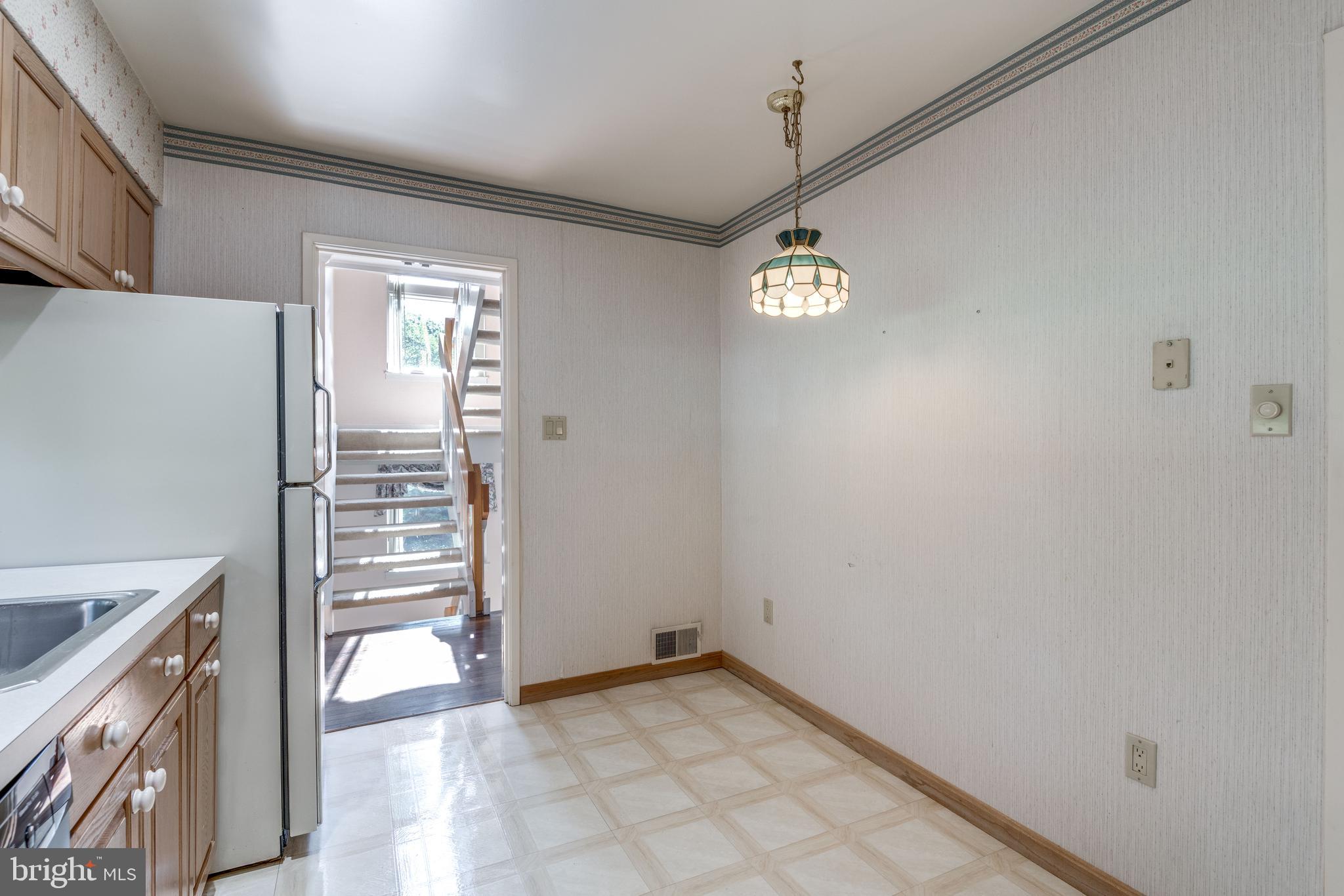 11769 Indian Ridge Road Reston, VA 20191 - Photo 11 of 48