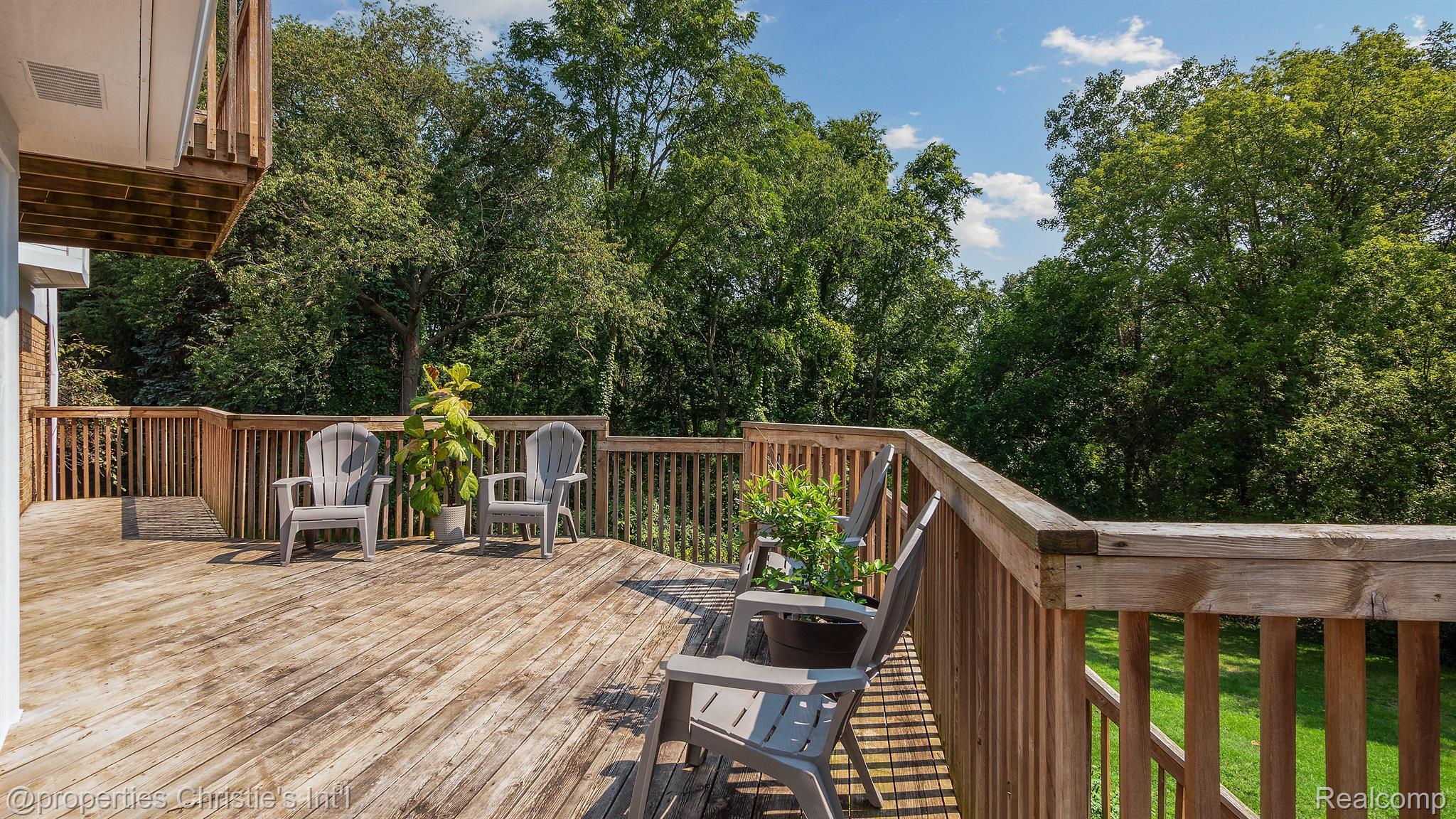 31237 Country Ridge Circle Farmington, MI 48331 - Photo 33 of 45 Gallery Image 33