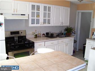 7556 Greenhill Road Philadelphia, PA 19151 - Photo 4 of 8 Kitchen