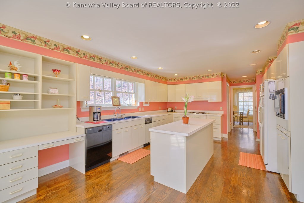 1024 Glen Road Charleston, WV 25314 - Photo 10 of 40 Gallery Image 10