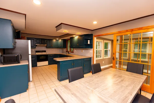 $3,700 | 45 Renshaw Road, Hamden, CT 06518