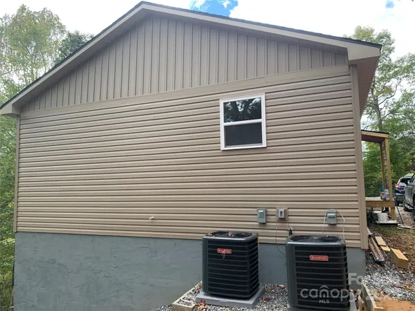 a side view of a house