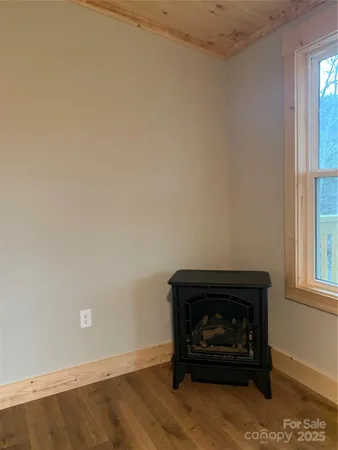 $349,900 | 212 Brigsy Lane, Whittier, NC 28789