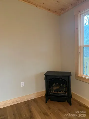 $349,900 | 212 Brigsy Lane, Whittier, NC 28789