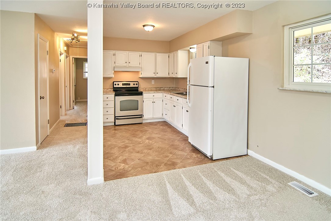1566 Smith Road Charleston, WV 25314 - Photo 9 of 24 Gallery Image 9