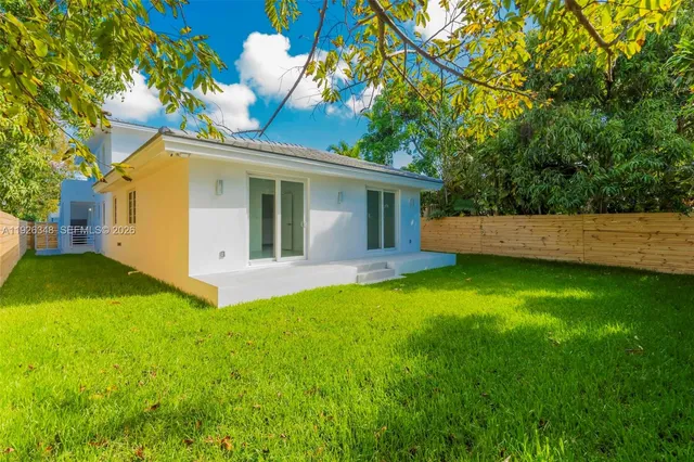 $3,100 | 524 Northeast 65th Street, Unit 2, Miami, FL 33138