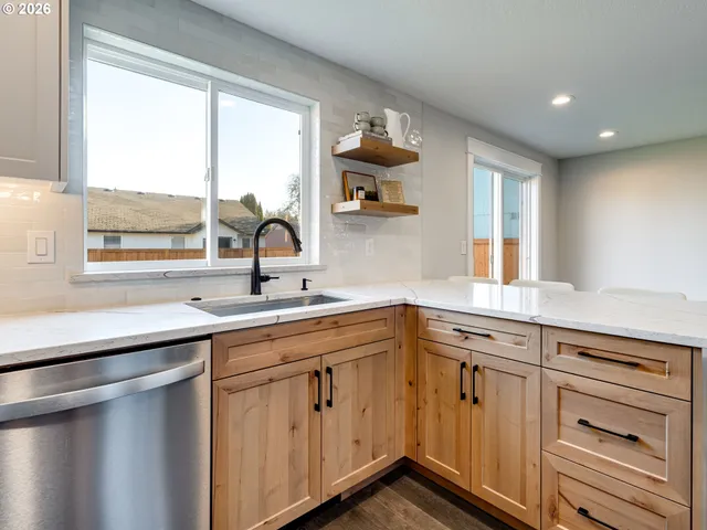 $550,000 | 8703 Northeast 156th Avenue, Vancouver, WA 98682