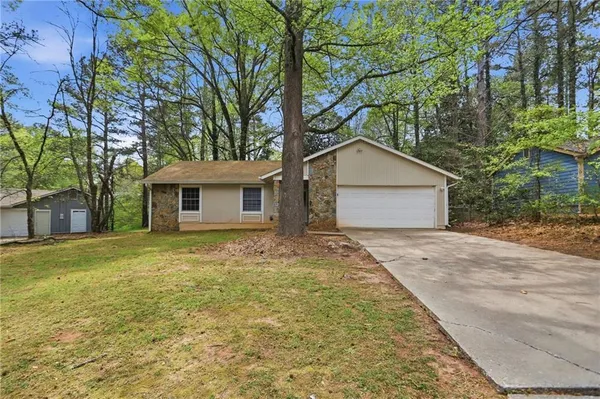 $250,500 | 44 Burnham Circle, Jonesboro, GA 30238