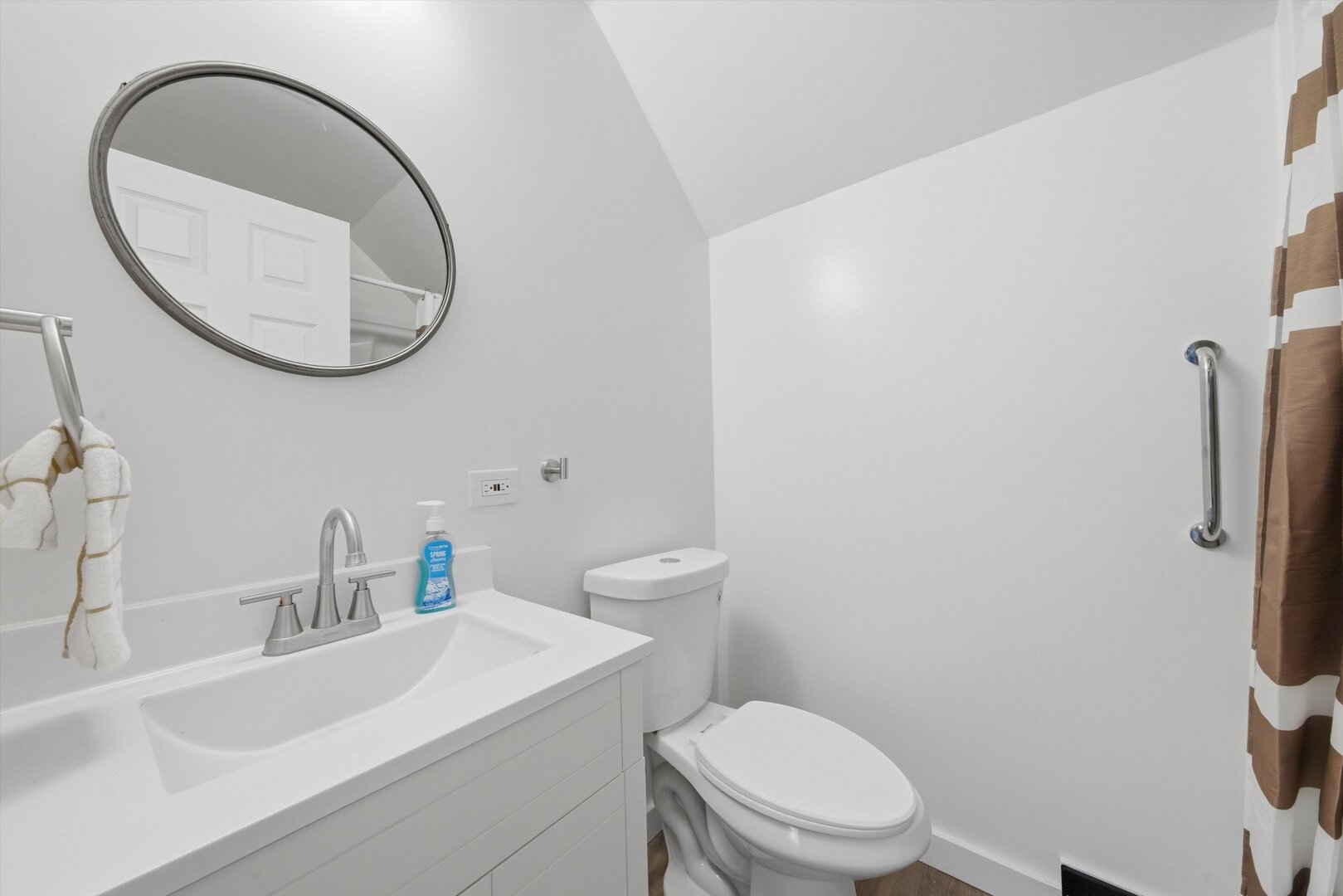 302 Hubbard Avenue Elgin, IL 60123 - Photo 20 of 38