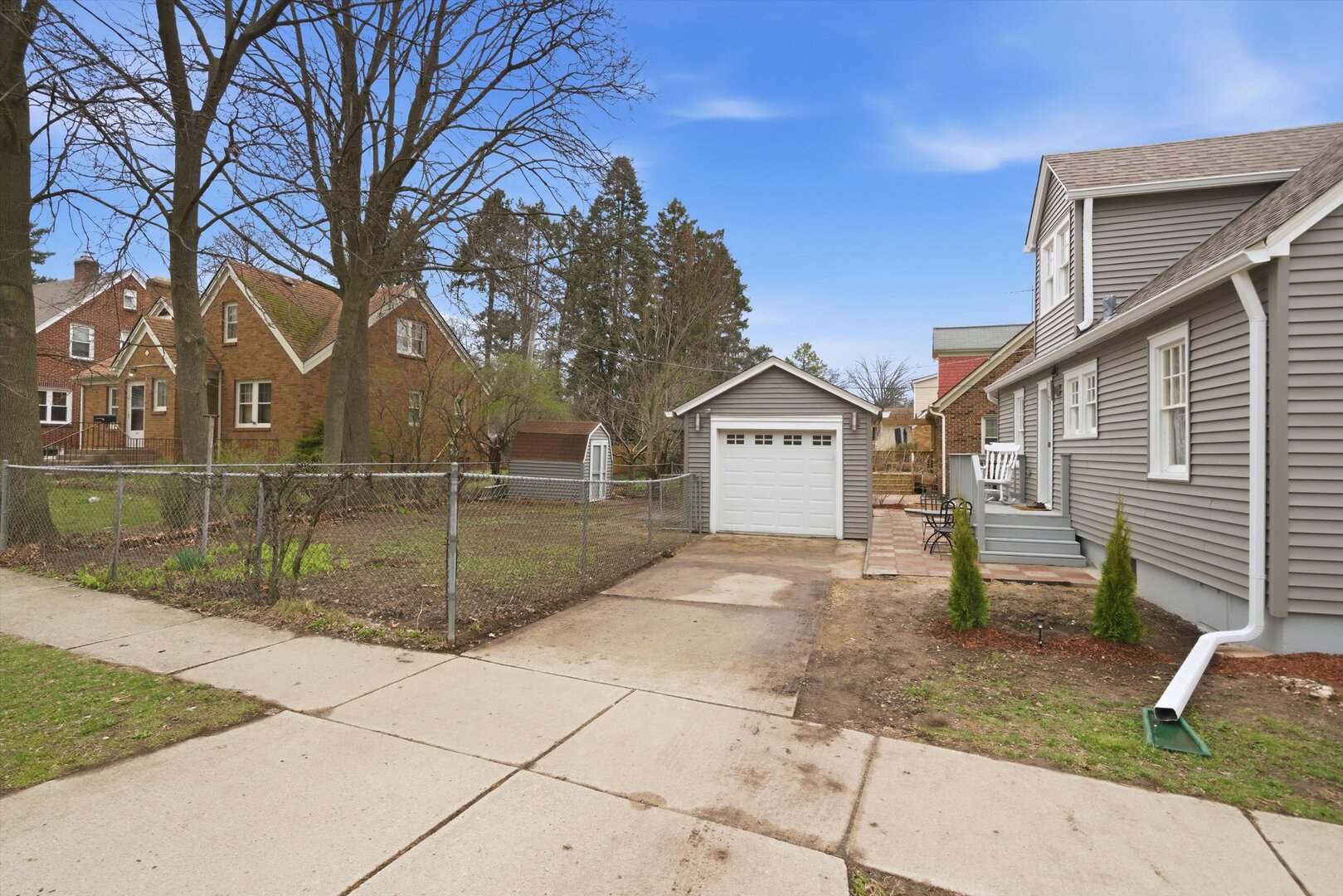 302 Hubbard Avenue Elgin, IL 60123 - Photo 36 of 38