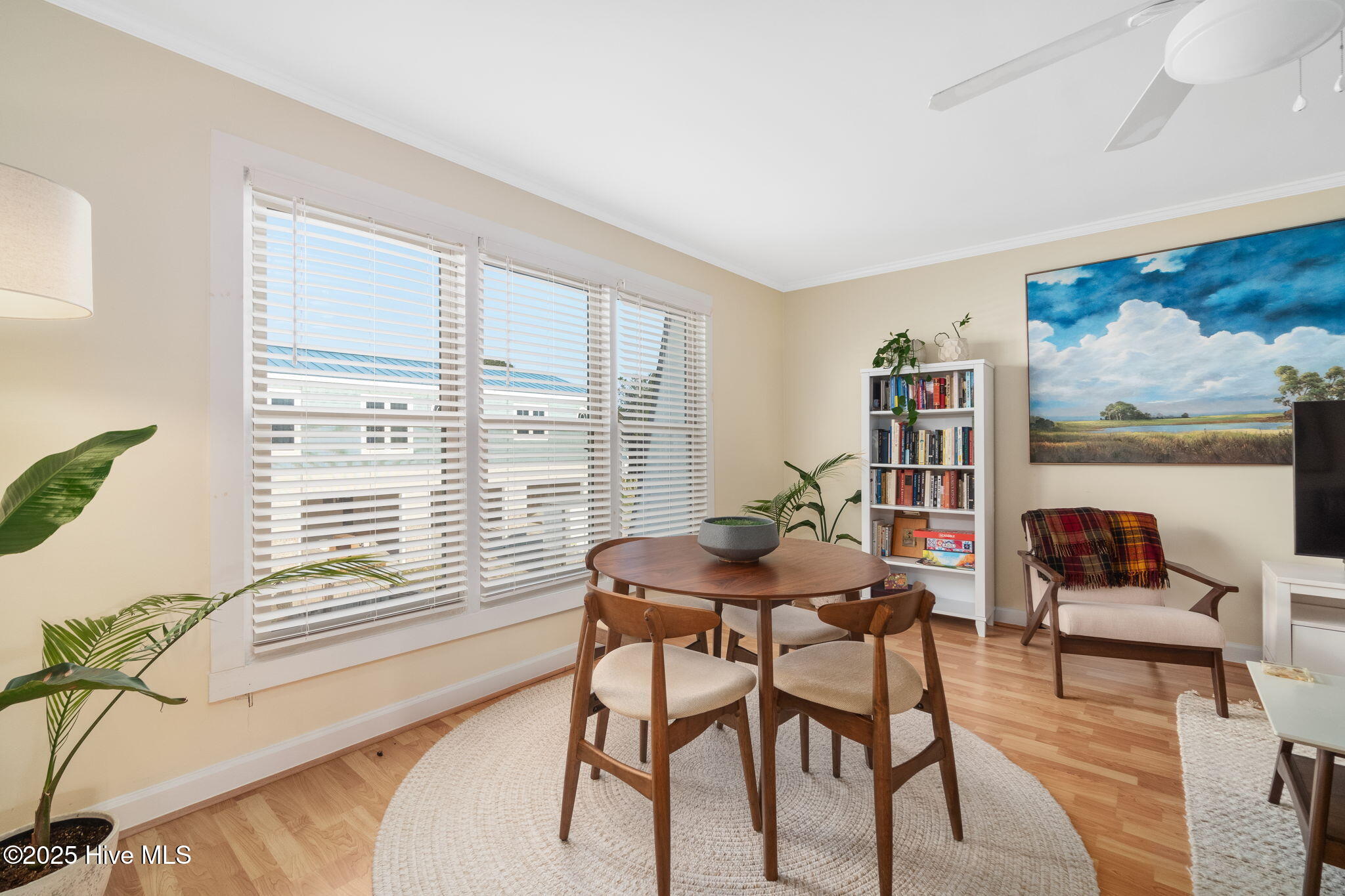 1011 Front Street, Unit 4A Beaufort, NC 28516 - Photo 17 of 45 Dining area
