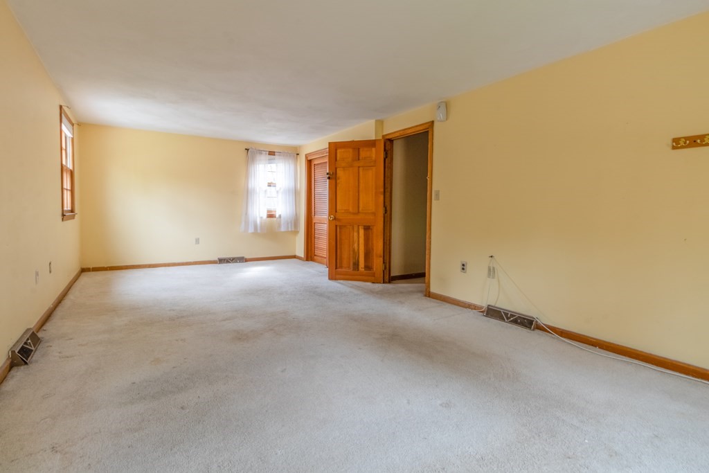 48 Davis Road Tyngsborough, MA 01879 - Photo 11 of 28 Gallery Image 11
