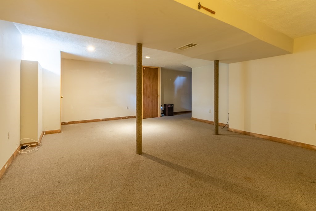 48 Davis Road Tyngsborough, MA 01879 - Photo 16 of 28 Gallery Image 16