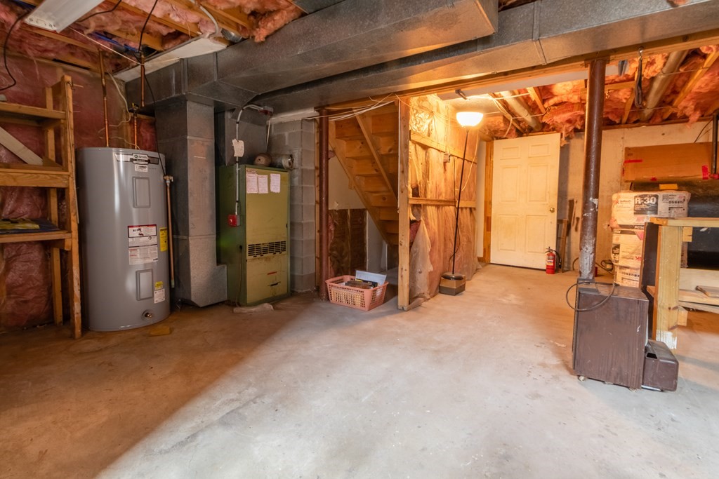 48 Davis Road Tyngsborough, MA 01879 - Photo 17 of 28 Gallery Image 17