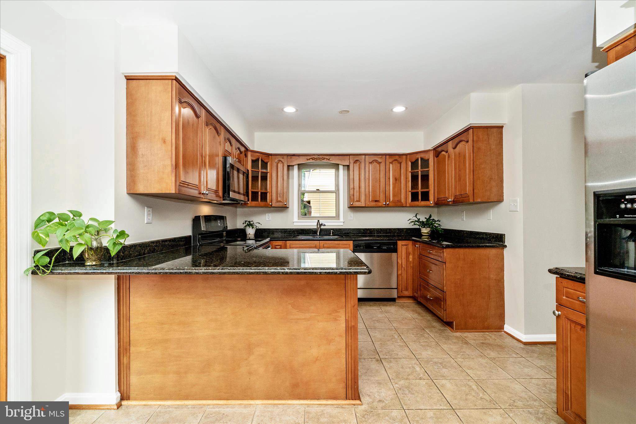 16000 Narrows Terrace Silver Spring, MD 20906 - Photo 19 of 54 Kitchen