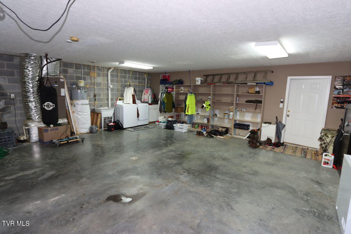 21377 Tranbarger Road Bristol, VA 24202 - Photo 27 of 40 27